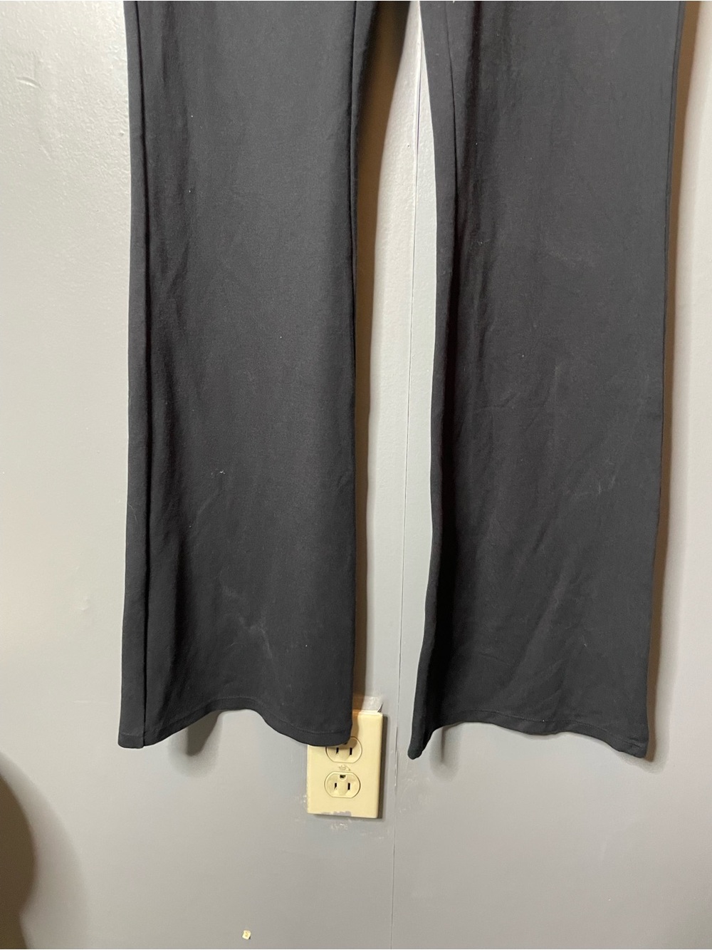 Halara Flex High Waisted Back Side Pocket Slight Flare Work Pants size medium - Picture 5 of 12